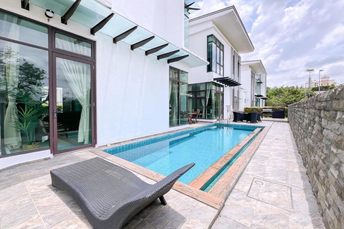 Luxury 18 - Smarthome Putrajaya